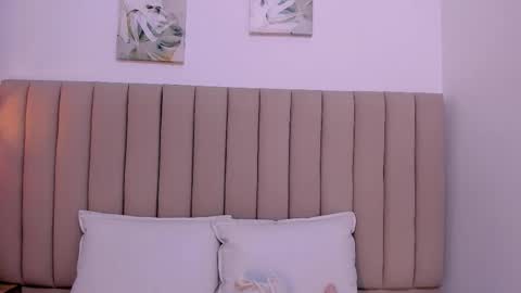 Vr.  online show from September 2025 11:48:01 AM