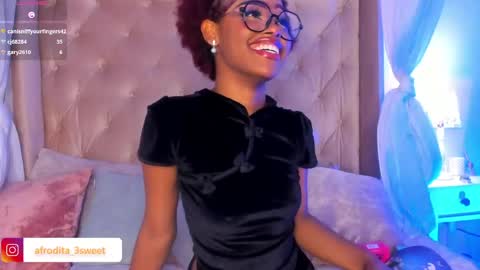 Snapshot of afrodita_sweeet chatting on May 2026 01:57:16 AM Afrodita online show from May 2026 01:57:16 AM