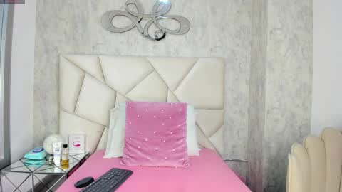 Snapshot of agartha_velvet chatting on April 2026 03:20:01 PM agartha_velvet online show from April 2026 03:20:01 PM