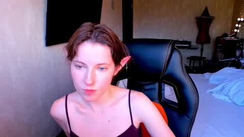 Snapshot of agata_in_wonderland chatting on September 2025 01:14:02 PM agata_in_wonderland online show from September 2025 01:14:02 PM