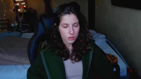 Snapshot of agata_in_wonderland chatting on November 2025 10:58:02 AM agata_in_wonderland online show from November 2025 10:58:02 AM