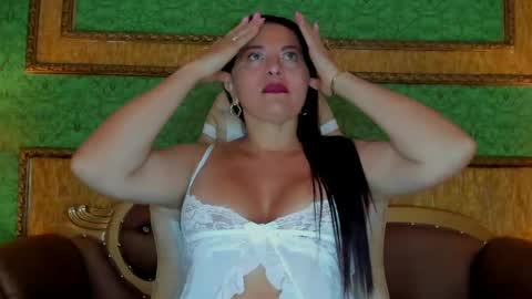 Agata online show from May 2026 12:21:01 PM