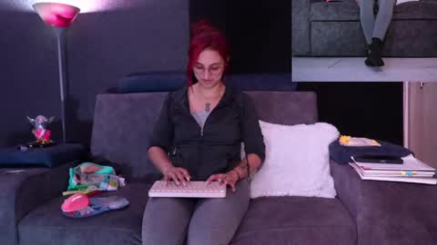 Agata Collinss online show from September 2025 04:35:02 AM