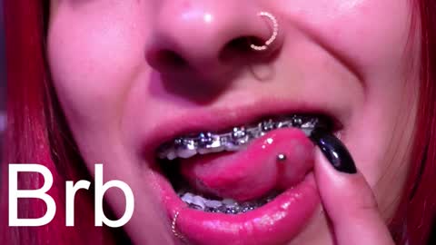 Agata Collinss online show from October 2025 06:14:02 AM