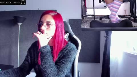 Agata Collinss online show from April 2026 10:00:02 PM