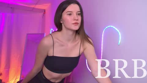 Agata online show from December 2025 05:35:01 AM