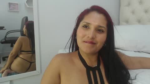 agatha_collinz online show from January 2025 09:25:01 PM