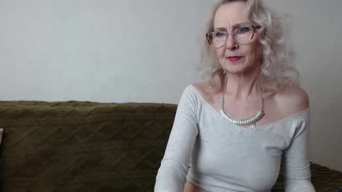 Snapshot of agatha_moore_ chatting on February 2025 01:10:02 PM Agatha online show from February 2025 01:10:02 PM