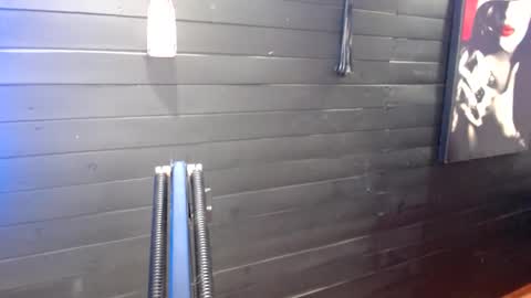 CAROLINA online show from October 2025 09:01:01 PM