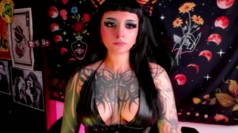 Snapshot of agathamoonn chatting on May 2026 08:48:02 PM Agatha Fox online show from May 2026 08:48:02 PM