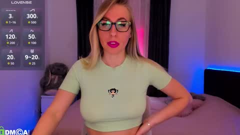 Polly online show from March 2026 02:00:01 PM