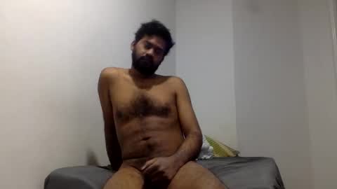 aggaggs online show from November 2025 12:20:01 AM