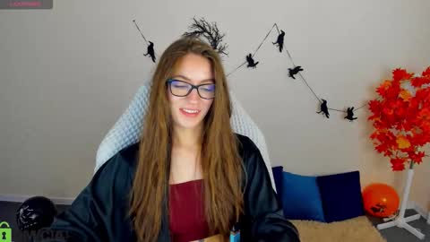 agnes wells online show from November 2025 09:21:02 AM