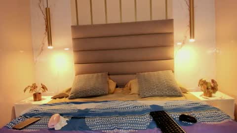 agnesrocuzzo online show from October 2025 11:33:02 AM