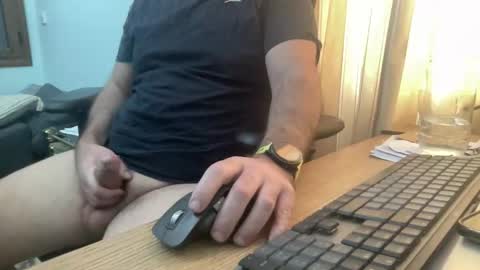 aguy2023 online show from January 2026 09:14:01 AM