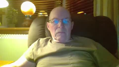 aguynrkfrd online show from February 2025 10:24:02 AM