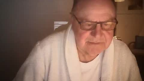 Snapshot of ahmole chatting on December 2024 09:00:02 PM Ole online show from December 2024 09:00:02 PM