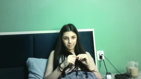 Snapshot of ahotkitty18 chatting on March 2025 03:27:01 PM Selena online show from March 2025 03:27:01 PM