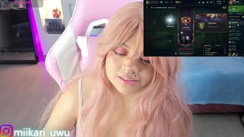 Snapshot of ahri_elderwood chatting on January 2025 07:10:02 AM Ahri help me get to 100  online show from January 2025 07:10:02 AM