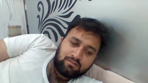 ahtisham118 online show from April 2026 10:19:02 PM