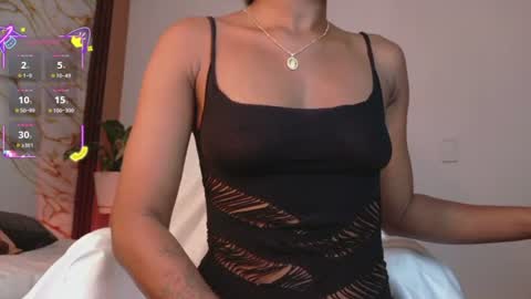 Snapshot of ahvi_ebony chatting on July 2026 12:52:01 PM Ahvi Ebony online show from July 2026 12:52:01 PM