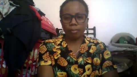 Snapshot of aicha_boobs chatting on June 2026 08:06:01 AM Aicha boobs online show from June 2026 08:06:01 AM