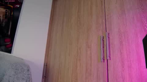 Aida  online show from October 2025 10:56:02 AM