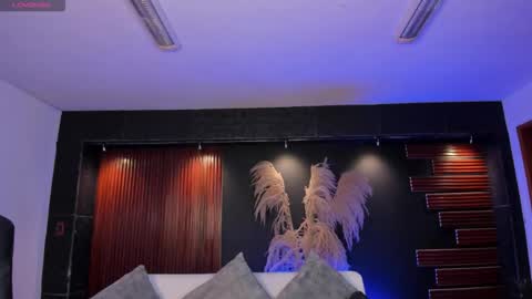 aidajoness online show from November 2025 12:27:02 PM