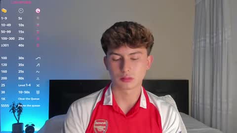 Snapshot of aidan_hale chatting on December 2024 01:14:01 AM A H online show from December 2024 01:14:01 AM