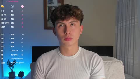 Snapshot of aidan_hale chatting on December 2024 01:02:01 AM A H online show from December 2024 01:02:01 AM