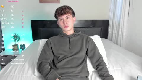 Snapshot of aidan_hale chatting on December 2024 10:47:01 PM A H online show from December 2024 10:47:01 PM