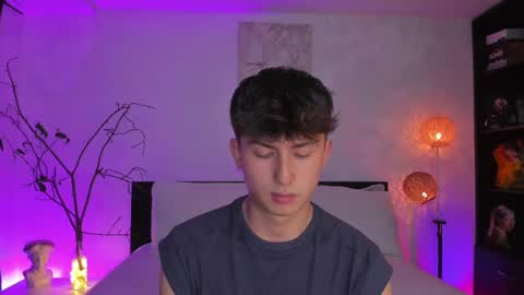 Snapshot of aidan_hale chatting on February 2025 01:58:02 AM A H online show from February 2025 01:58:02 AM