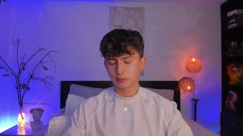 Snapshot of aidan_hale chatting on February 2025 04:40:02 AM A H online show from February 2025 04:40:02 AM