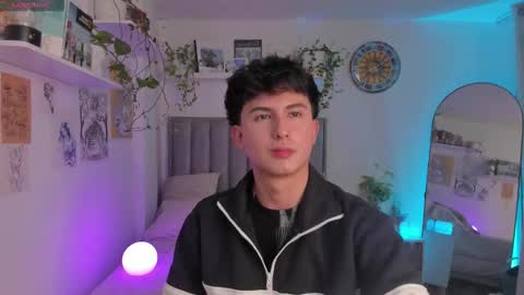 Snapshot of aidan_hale chatting on October 2025 08:50:02 PM A H online show from October 2025 08:50:02 PM