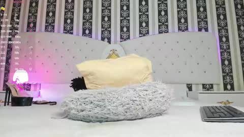 aidasina online show from March 2025 02:14:02 AM