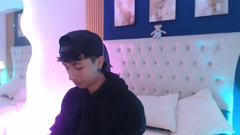 Snapshot of aiden_rivers_ chatting on April 2026 12:47:01 PM Aiden online show from April 2026 12:47:01 PM