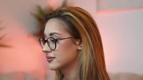  Aileen  online show from October 2025 06:41:02 PM