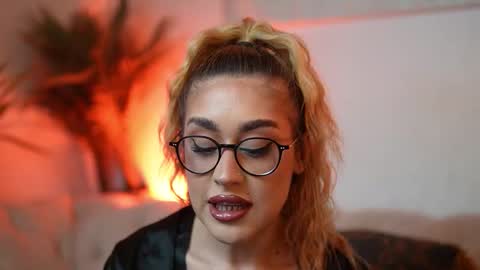  Aileen  online show from February 2026 10:31:01 PM