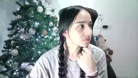 Snapshot of aineangeel chatting on January 2025 03:20:01 AM AINE online show from January 2025 03:20:01 AM