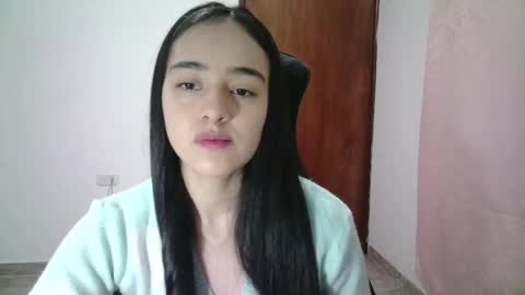 Snapshot of aineangeel chatting on September 2025 12:21:01 AM AINE online show from September 2025 12:21:01 AM