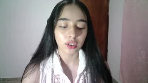 Snapshot of aineangeel chatting on September 2025 01:38:02 AM AINE online show from September 2025 01:38:02 AM