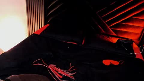 Airam Clair online show from October 2025 07:41:01 PM