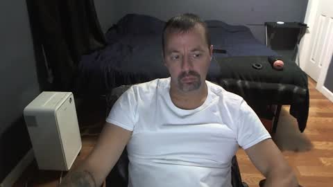 Daddy online show from December 2024 10:43:01 PM