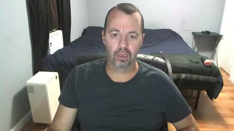 Daddy online show from October 2025 11:49:01 PM