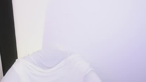 Snapshot of airi_pierce chatting on April 2026 12:07:01 PM Airi online show from April 2026 12:07:01 PM