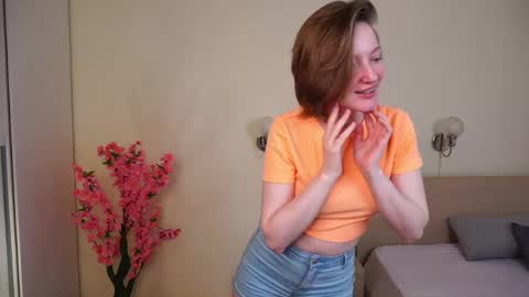 Snapshot of airycipher chatting on May 2026 06:10:02 AM Sofia help me get 50 thumbs up online show from May 2026 06:10:02 AM