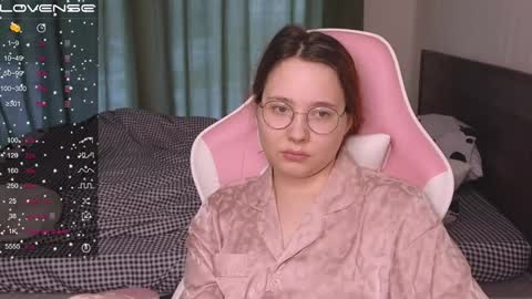 Snapshot of airyhill chatting on December 2024 10:21:01 AM airyhill online show from December 2024 10:21:01 AM