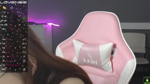 Snapshot of airyhill chatting on February 2025 07:10:01 PM airyhill online show from February 2025 07:10:01 PM