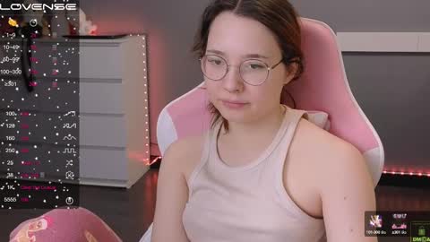 Snapshot of airyhill chatting on February 2025 02:10:01 PM airyhill online show from February 2025 02:10:01 PM