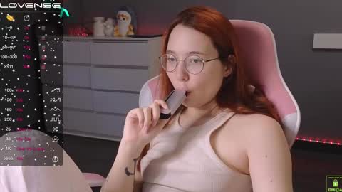 Snapshot of airyhill chatting on February 2025 02:20:02 PM airyhill online show from February 2025 02:20:02 PM